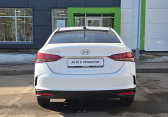 Подержанный автомобиль Hyundai Solaris Sedan 2021 года (7 фото)