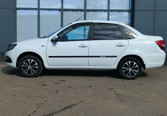Подержанный автомобиль LADA (ВАЗ) Granta Sedan 2023 года (5 фото)
