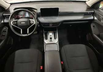 Подержанный автомобиль Haval Jolion 2021 года (10 фото)