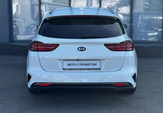 Подержанный автомобиль Kia Ceed Wagon 2019 года (7 фото)