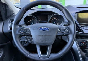 Подержанный автомобиль Ford Kuga 2018 года (13 фото)