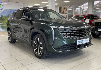 Подержанный автомобиль Geely Atlas 2024 года (3 фото)