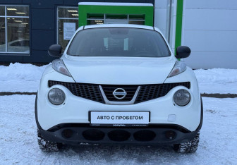 Подержанный автомобиль Nissan Juke 2012 года (2 фото)