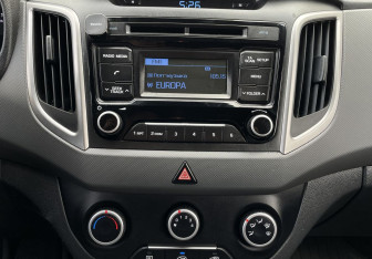 Подержанный автомобиль Hyundai Creta 2017 года (14 фото)