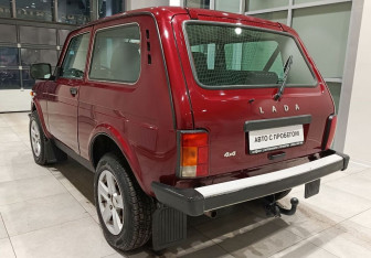 Подержанный автомобиль LADA (ВАЗ) 2121 (4x4) 2018 года (8 фото)