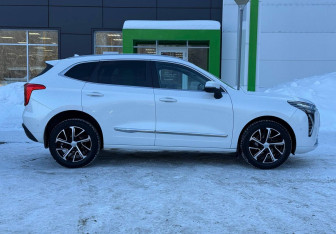 Подержанный автомобиль Haval Jolion 2021 года (4 фото)