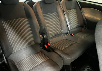 Подержанный автомобиль Ford Tourneo Custom 2017 года (14 фото)