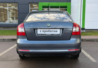 Подержанный автомобиль Skoda Octavia Liftback 2012 года (5 фото)