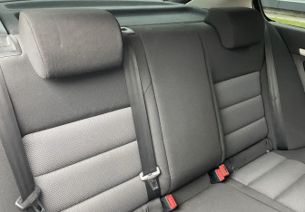 Подержанный автомобиль Skoda Octavia Liftback 2008 года (11 фото)