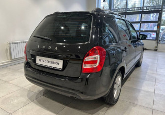 Подержанный автомобиль LADA (ВАЗ) Granta Wagon 2021 года (8 фото)