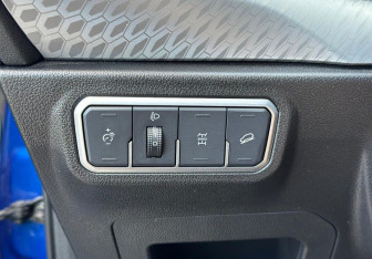 Подержанный автомобиль Haval F7x 2023 года (16 фото)