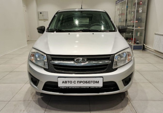 Подержанный автомобиль LADA (ВАЗ) Granta Liftback 2016 года (2 фото)