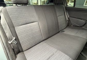 Подержанный автомобиль Renault Sandero 2010 года (10 фото)