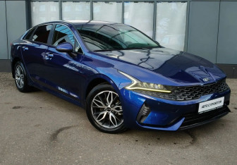 Подержанный автомобиль Kia K5 2021 года (2 фото)