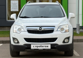 Подержанный автомобиль Opel Antara 2013 года (2 фото)