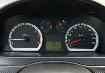 Подержанный автомобиль Chevrolet Aveo Sedan 2007 года (13 фото)