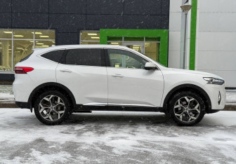 Подержанный автомобиль Haval F7 2021 года (4 фото)