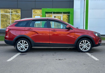 Подержанный автомобиль LADA (ВАЗ) Vesta Wagon 2020 года (4 фото)