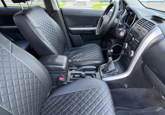 Подержанный автомобиль Suzuki Grand Vitara 2008 года (10 фото)