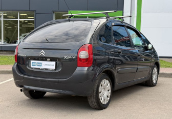 Подержанный автомобиль Citroen Xsara Picasso 2006 года (5 фото)