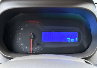 Подержанный автомобиль Chevrolet Cobalt Sedan 2013 года (12 фото)