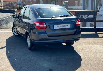 Подержанный автомобиль LADA (ВАЗ) Granta Liftback 2015 года (6 фото)