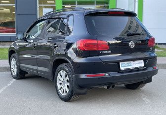 Подержанный автомобиль Volkswagen Tiguan 2011 года (7 фото)