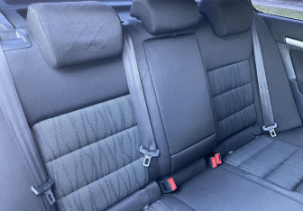 Подержанный автомобиль Skoda Octavia Liftback 2011 года (11 фото)