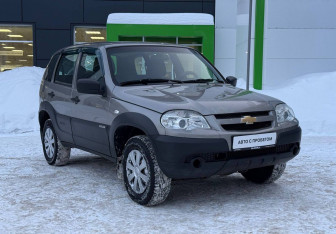 Подержанный автомобиль Chevrolet Niva 2018 года (3 фото)