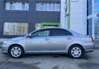 Подержанный автомобиль Toyota Avensis Sedan 2007 года (8 фото)