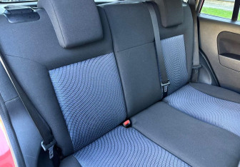 Подержанный автомобиль Ford Fusion 2006 года (11 фото)