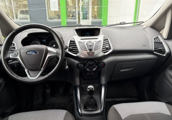 Подержанный автомобиль Ford EcoSport 2016 года (9 фото)