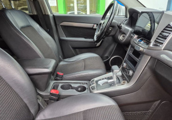Подержанный автомобиль Chevrolet Captiva 2012 года (10 фото)