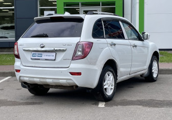 Подержанный автомобиль Lifan X60 2013 года (5 фото)