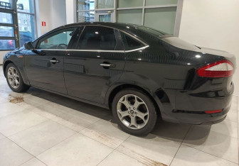 Подержанный автомобиль Ford Mondeo Sedan 2010 года (10 фото)