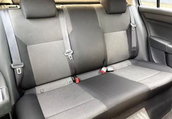 Подержанный автомобиль Skoda Rapid Liftback 2015 года (10 фото)