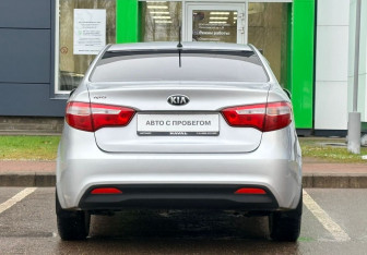 Подержанный автомобиль Kia Rio Sedan 2014 года (5 фото)