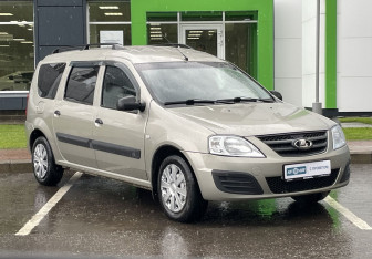 Подержанный автомобиль LADA (ВАЗ) Largus Wagon 2019 года (3 фото)