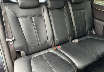 Подержанный автомобиль Hyundai Santa Fe 2012 года (10 фото)