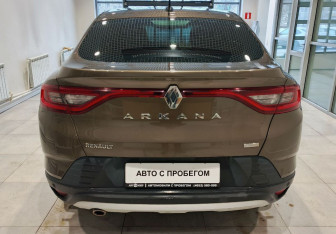 Подержанный автомобиль Renault Arkana 2019 года (6 фото)