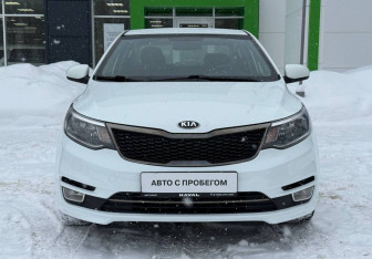 Подержанный автомобиль Kia Rio Sedan 2015 года (2 фото)
