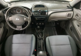 Подержанный автомобиль Nissan Almera Classic 2011 года (9 фото)