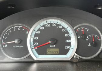 Подержанный автомобиль Chevrolet Lacetti Wagon 2012 года (12 фото)