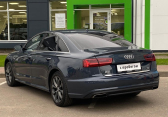 Подержанный автомобиль Audi A6 Sedan 2015 года (6 фото)