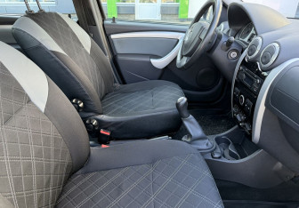 Подержанный автомобиль LADA (ВАЗ) Largus Wagon 2016 года (10 фото)