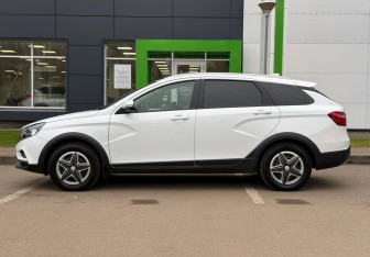 Подержанный автомобиль LADA (ВАЗ) Vesta Wagon 2019 года (8 фото)