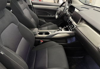 Подержанный автомобиль Geely Coolray 2023 года (9 фото)