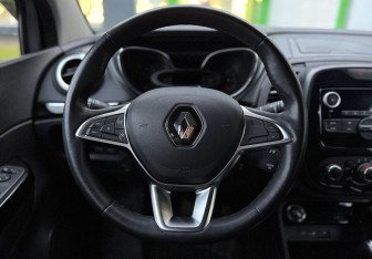 Подержанный автомобиль Renault Kaptur 2020 года (13 фото)