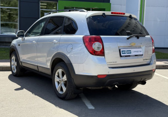 Подержанный автомобиль Chevrolet Captiva 2012 года (5 фото)