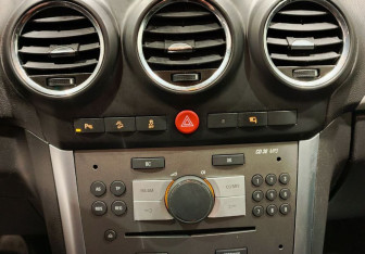 Подержанный автомобиль Opel Antara 2013 года (14 фото)